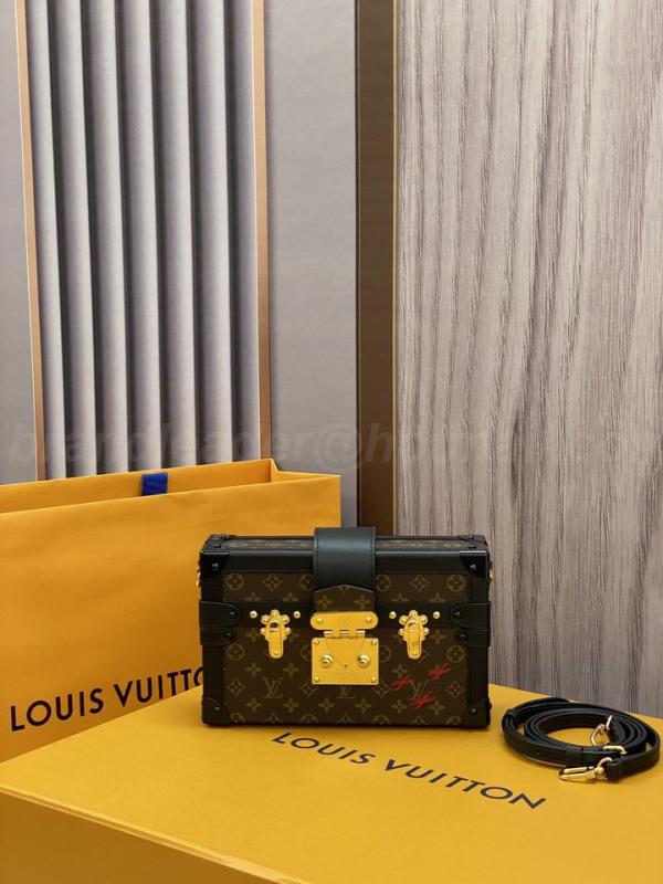 LV Handbags 150